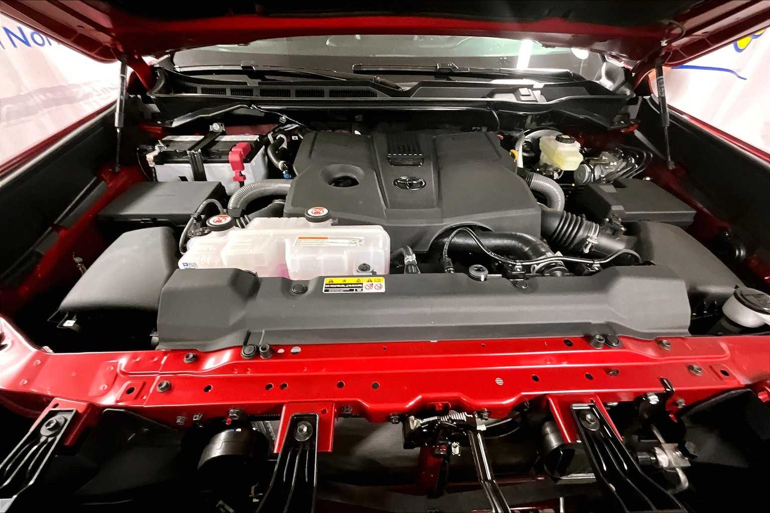 2025 Toyota Tundra Limited - Photo 16