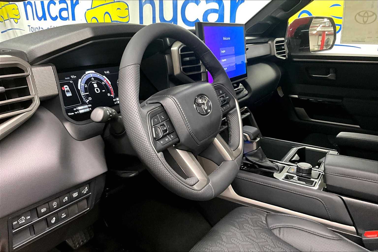 2025 Toyota Tundra Limited - Photo 9