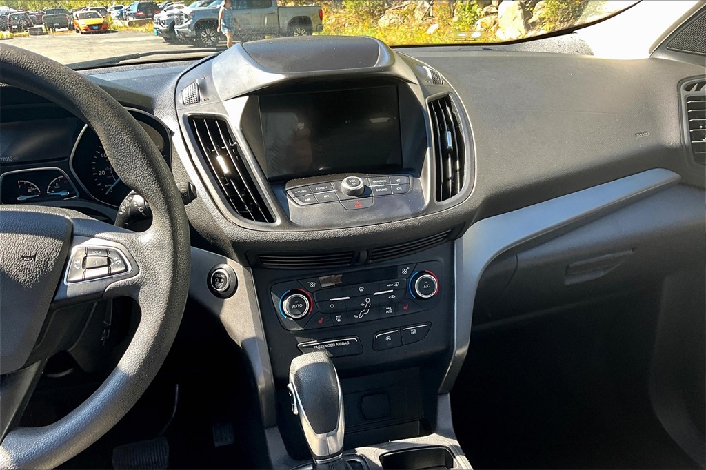 2019 Ford Escape SE - Photo 18