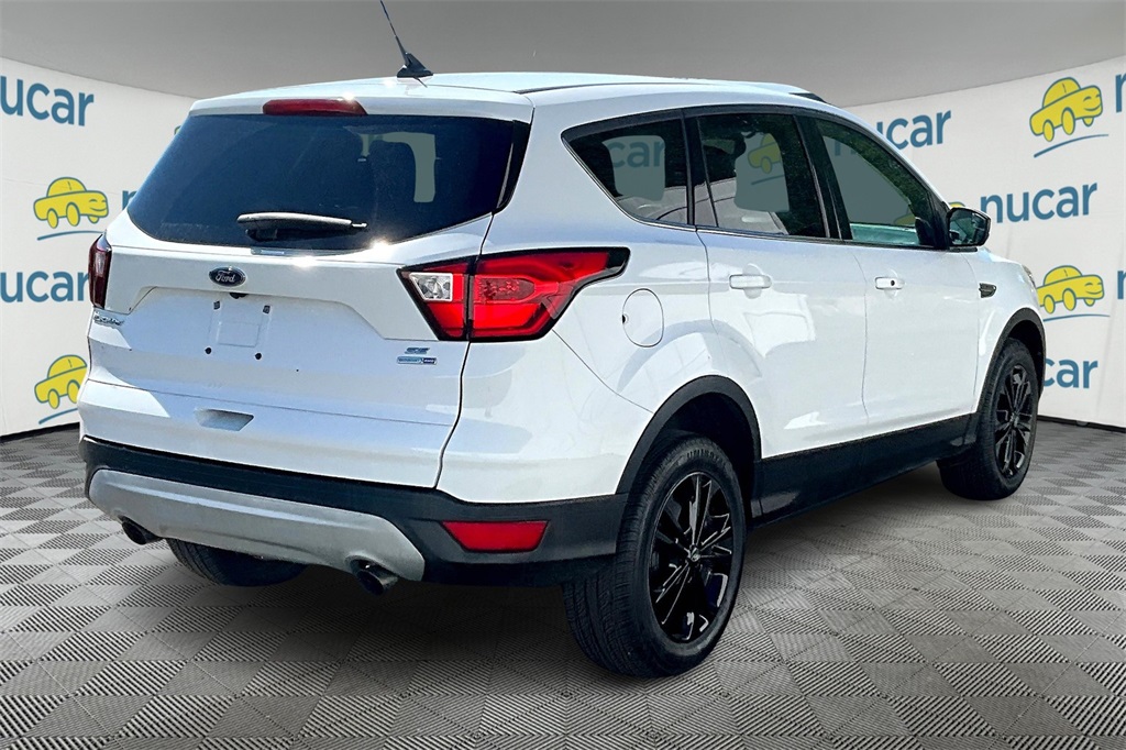 2019 Ford Escape SE - Photo 6