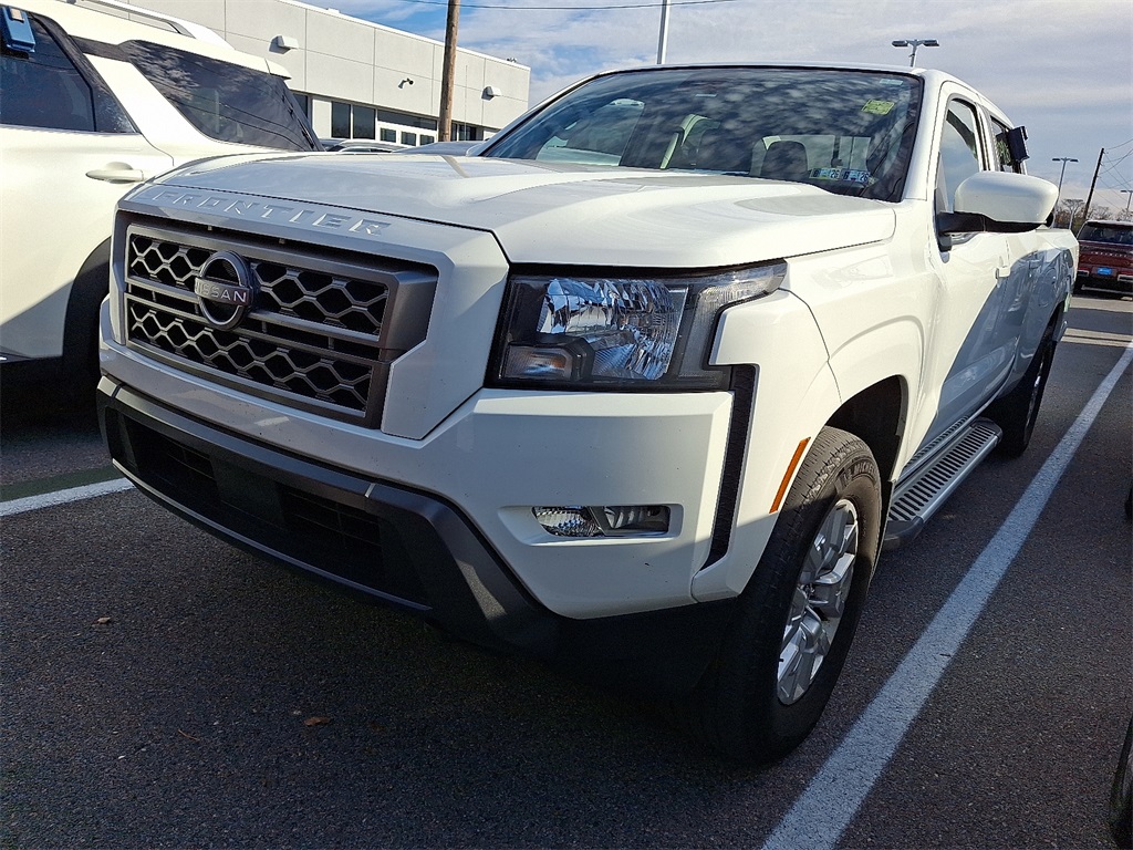 2022 Nissan Frontier SV - Photo 2