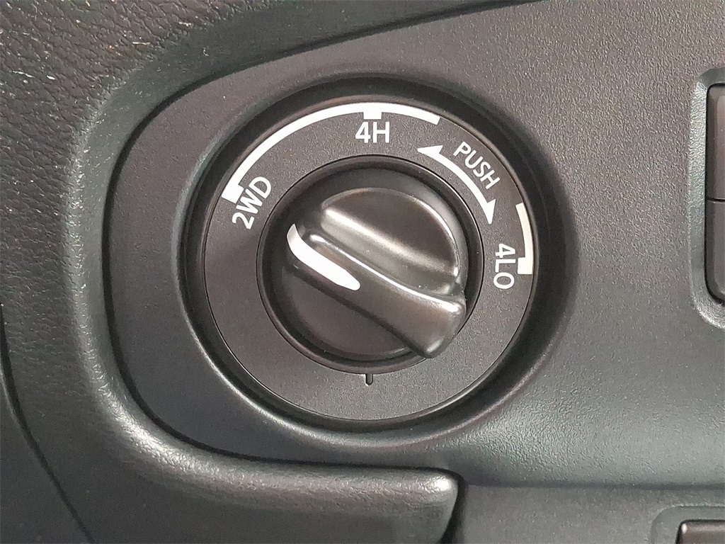 2022 Nissan Frontier SV - Photo 23