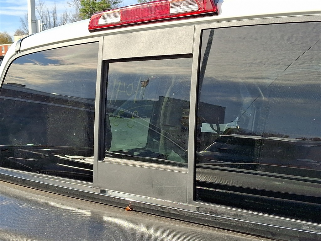 2022 Nissan Frontier SV - Photo 6