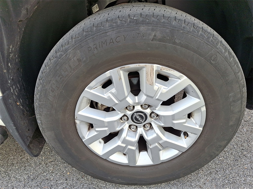 2022 Nissan Frontier SV - Photo 7
