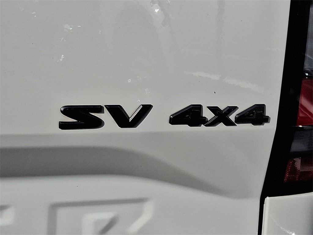 2022 Nissan Frontier SV - Photo 10