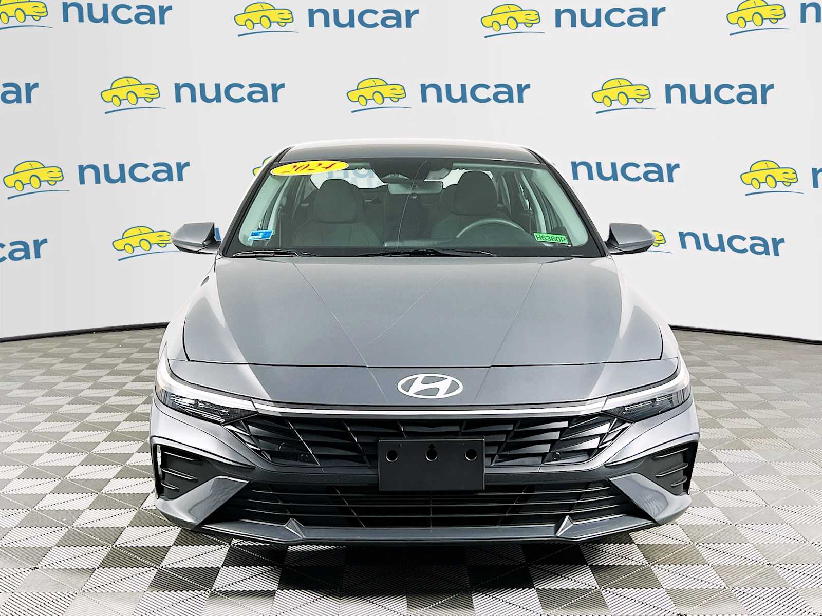 2024 Hyundai Elantra SEL - Photo 2