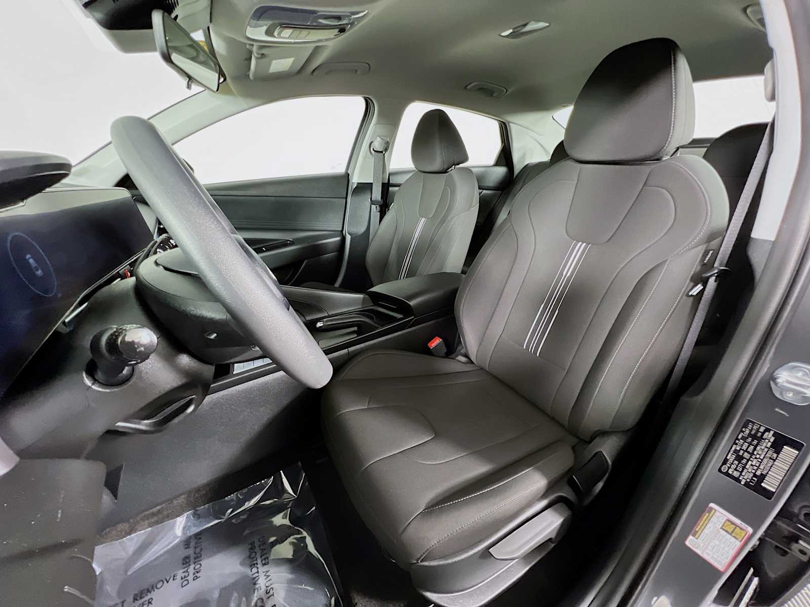 2024 Hyundai Elantra SEL - Photo 21