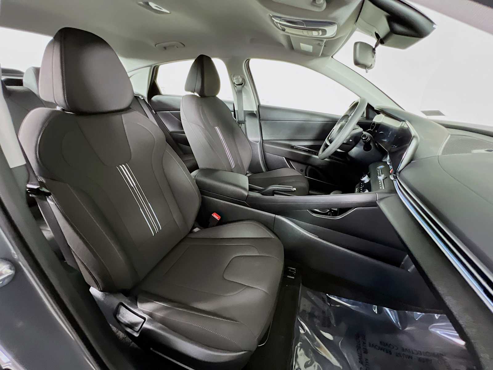 2024 Hyundai Elantra SEL - Photo 27