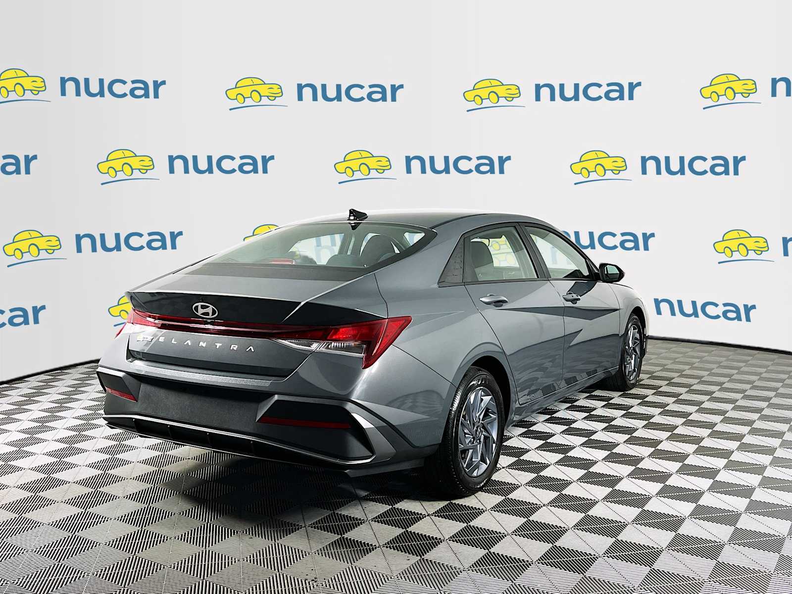 2024 Hyundai Elantra SEL - Photo 7