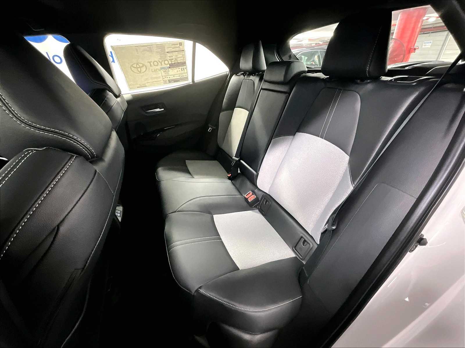 2025 Toyota Corolla XSE - Photo 15
