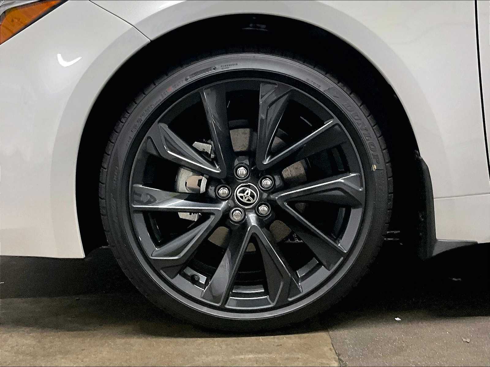 2025 Toyota Corolla XSE - Photo 8