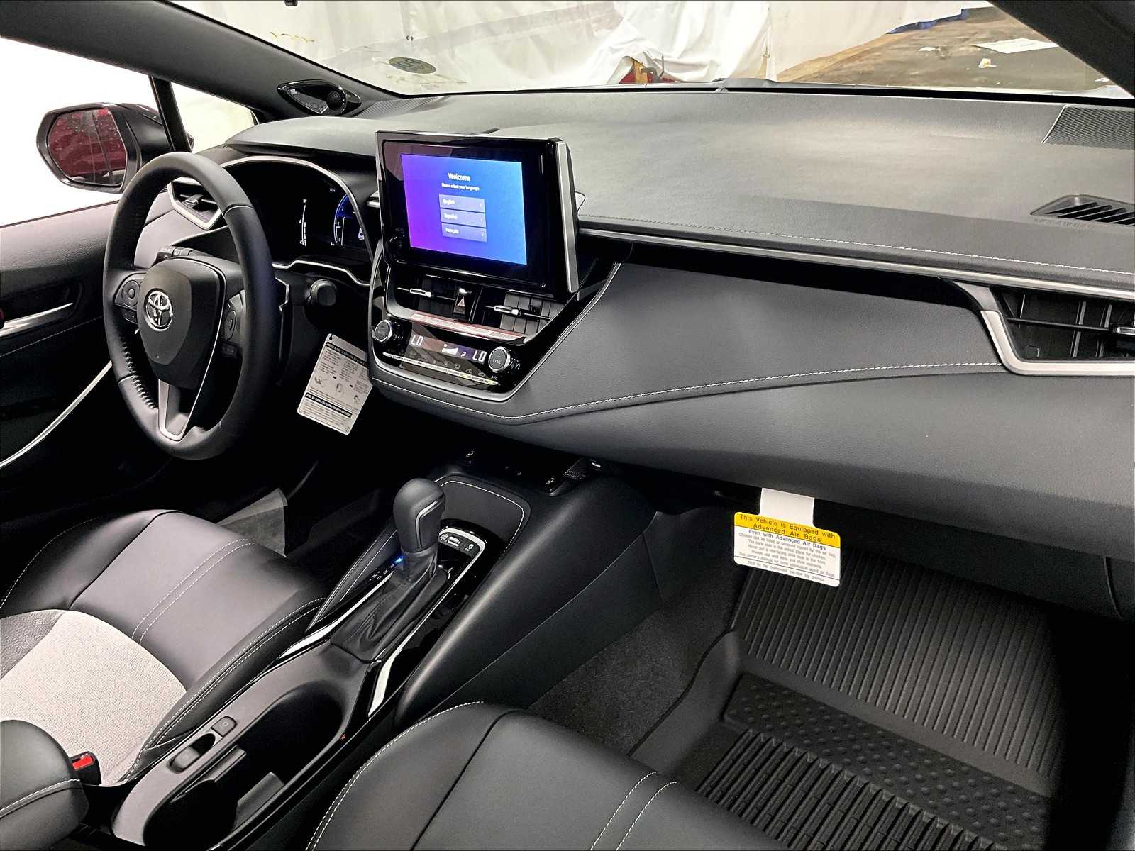 2025 Toyota Corolla XSE - Photo 10