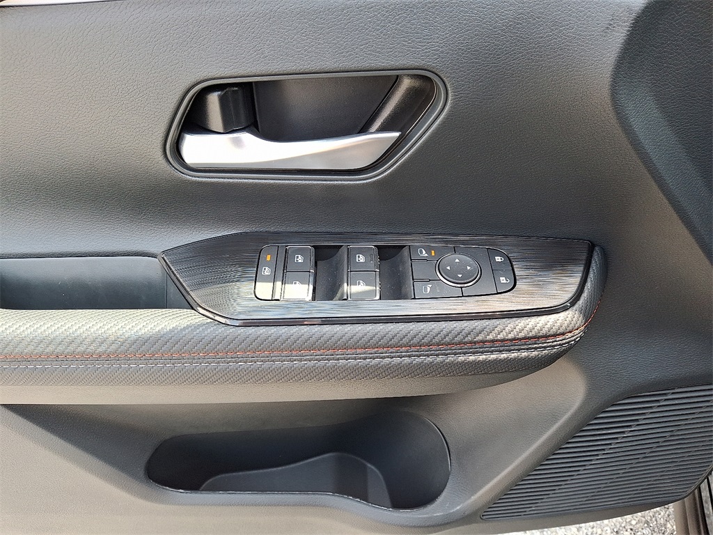 2025 Nissan Kicks SR - Photo 8