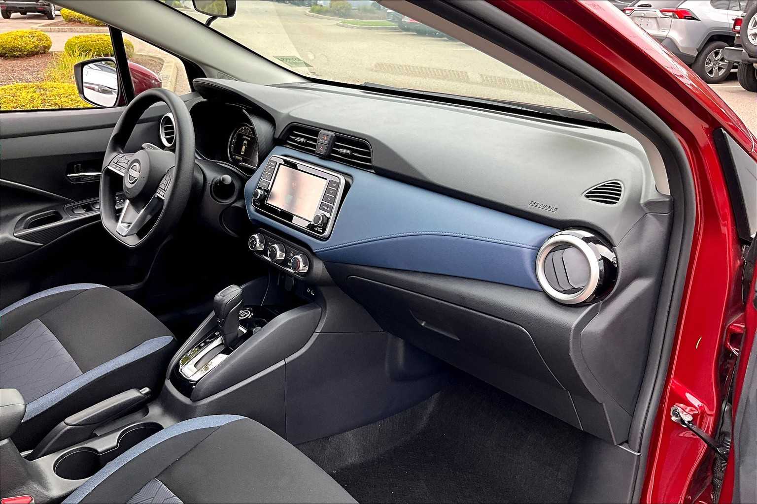 2025 Nissan Versa SV - Photo 10