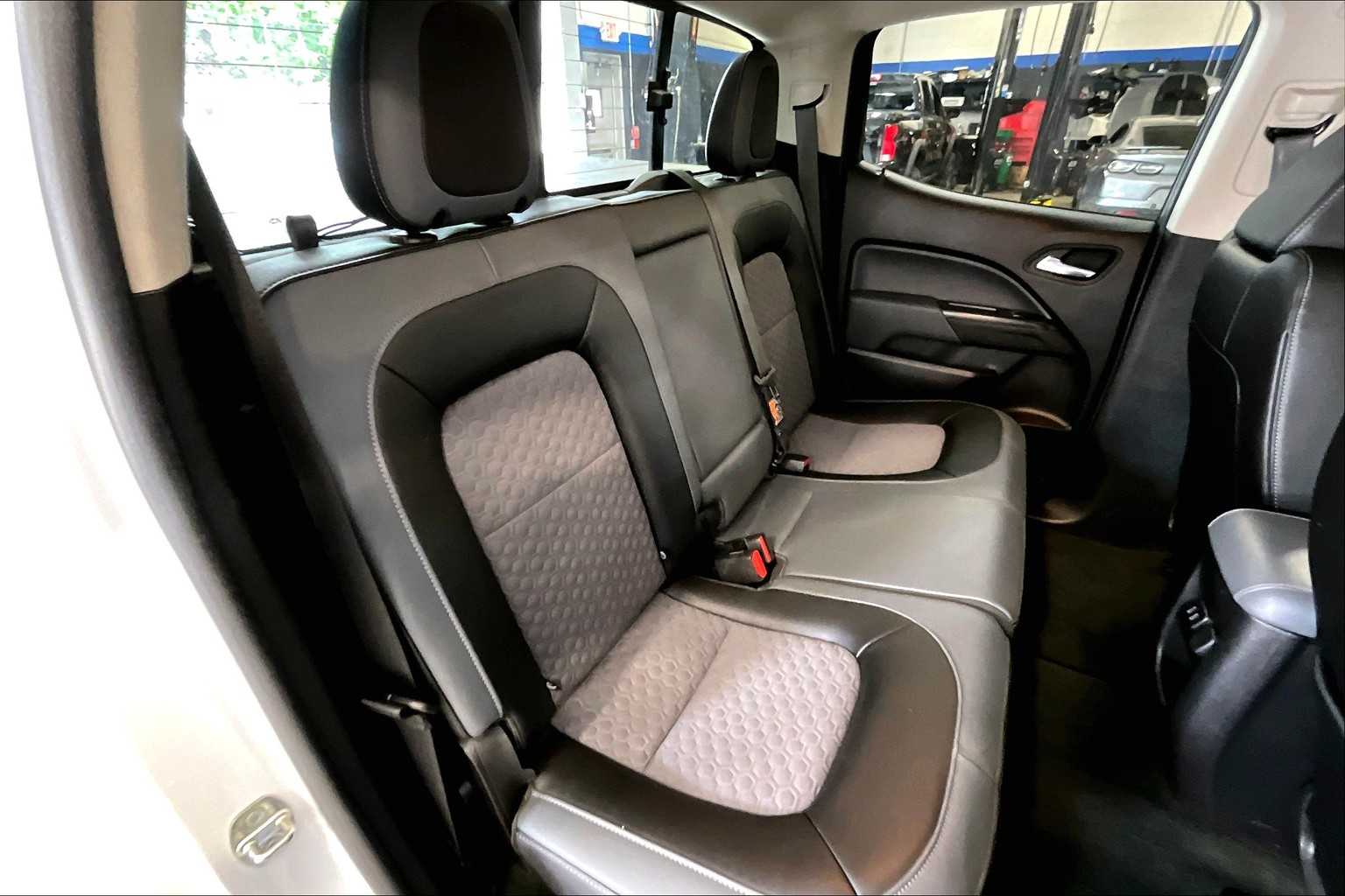 2018 Chevrolet Colorado 4WD Z71 - Photo 16