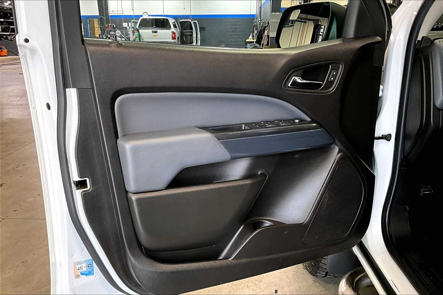 2018 Chevrolet Colorado 4WD Z71 - Photo 9