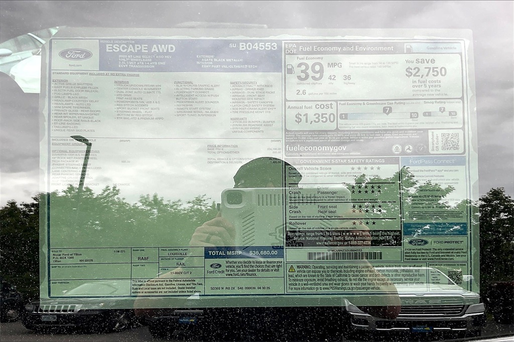 2025 Ford Escape Hybrid ST-Line Select - Photo 17