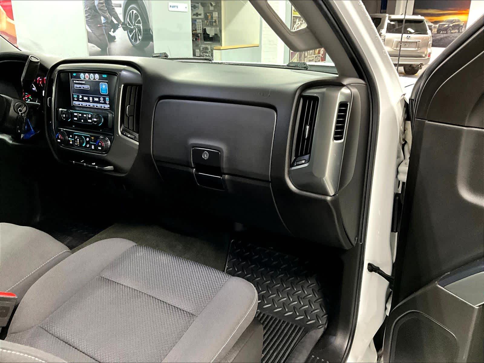 2018 Chevrolet Silverado 1500 LT - Photo 13