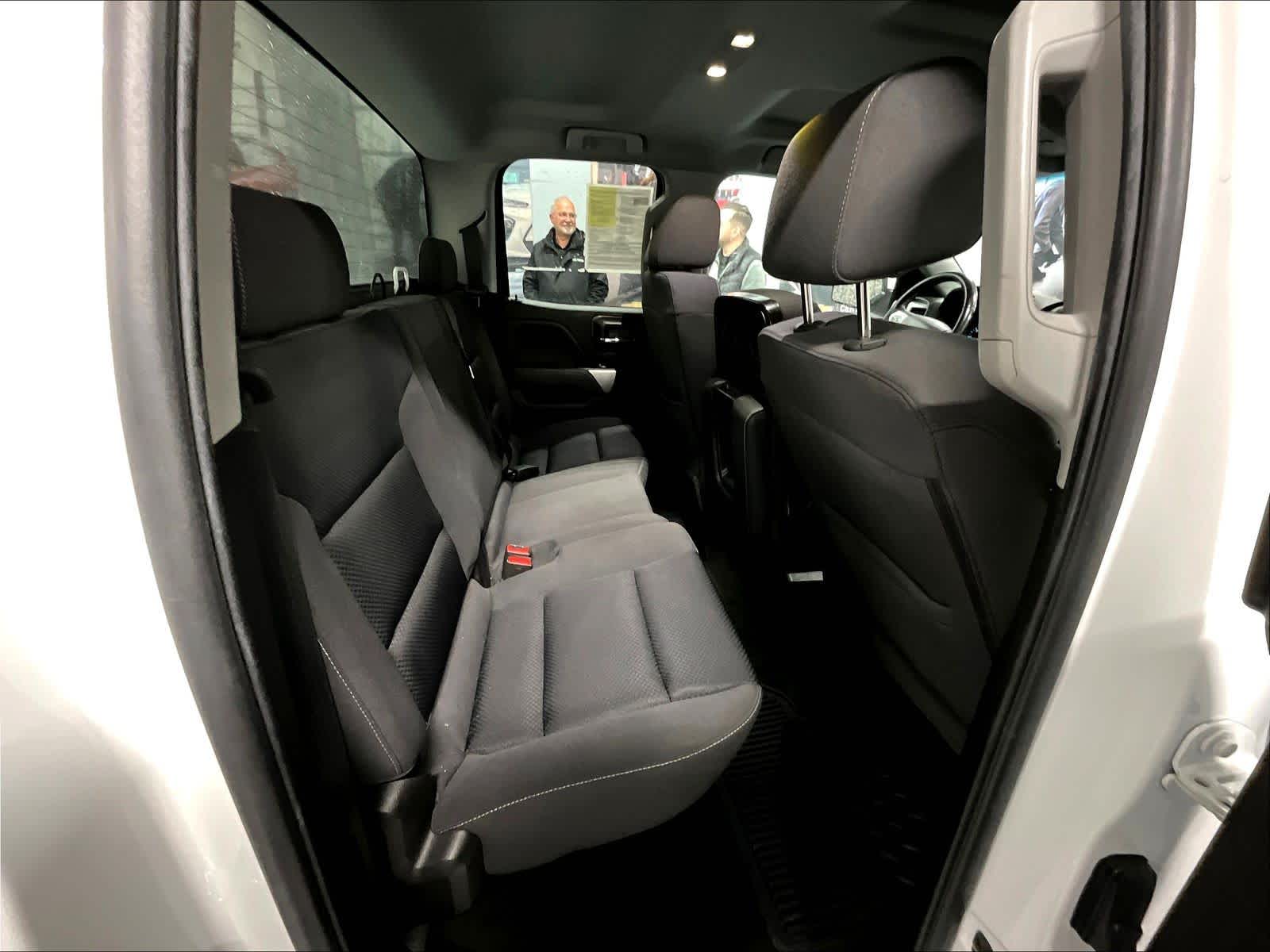 2018 Chevrolet Silverado 1500 LT - Photo 16