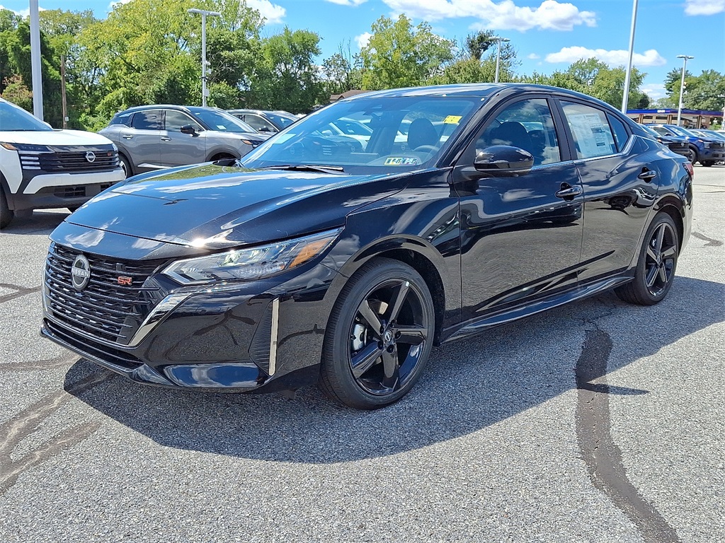 2025 Nissan Sentra SR - Photo 2