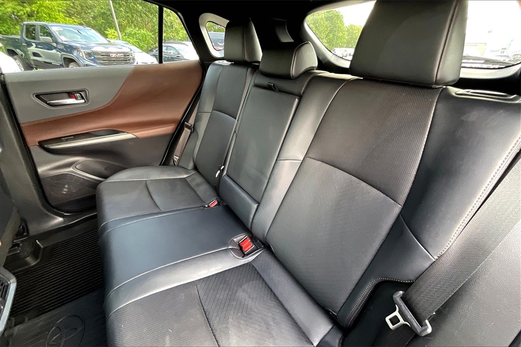 2021 Toyota Venza XLE - Photo 14