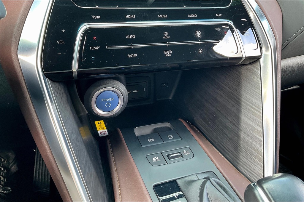 2021 Toyota Venza XLE - Photo 24