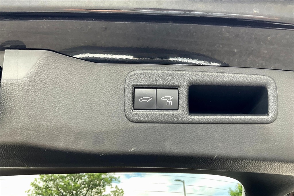 2021 Toyota Venza XLE - Photo 36