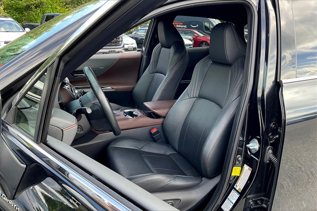 2021 Toyota Venza XLE - Photo 9