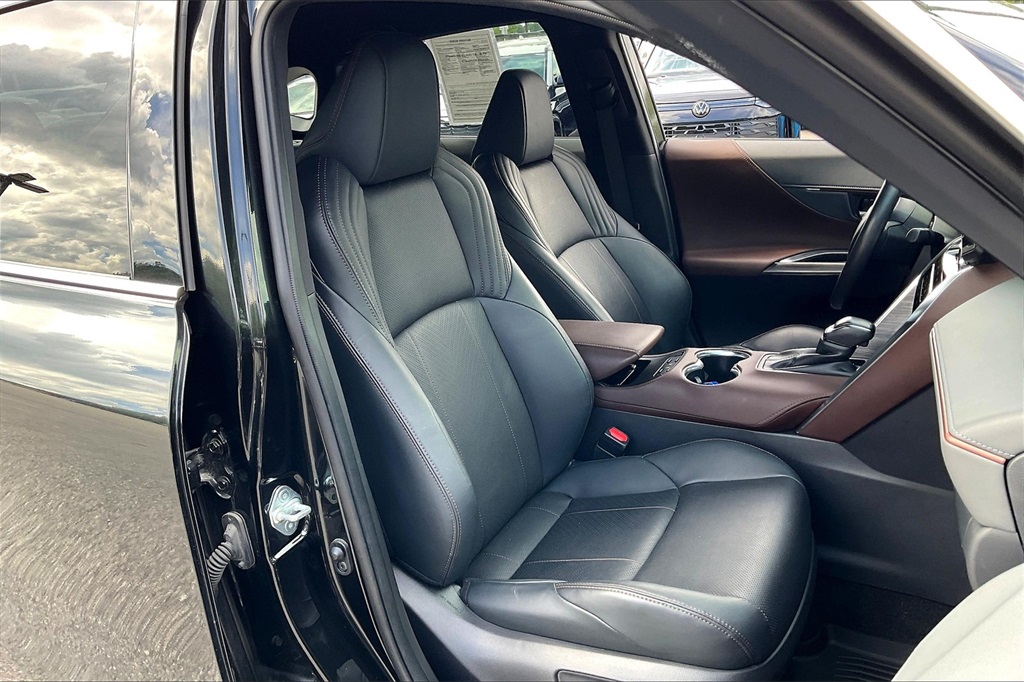 2021 Toyota Venza XLE - Photo 10