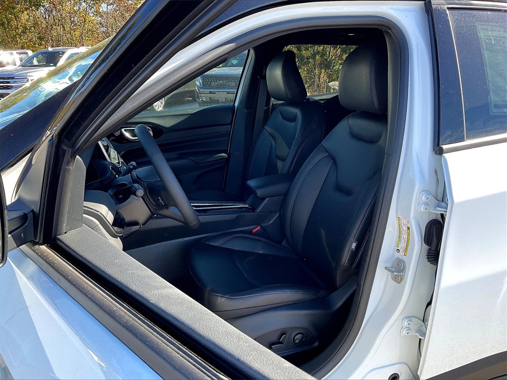 2026 Jeep Compass Limited - Photo 11