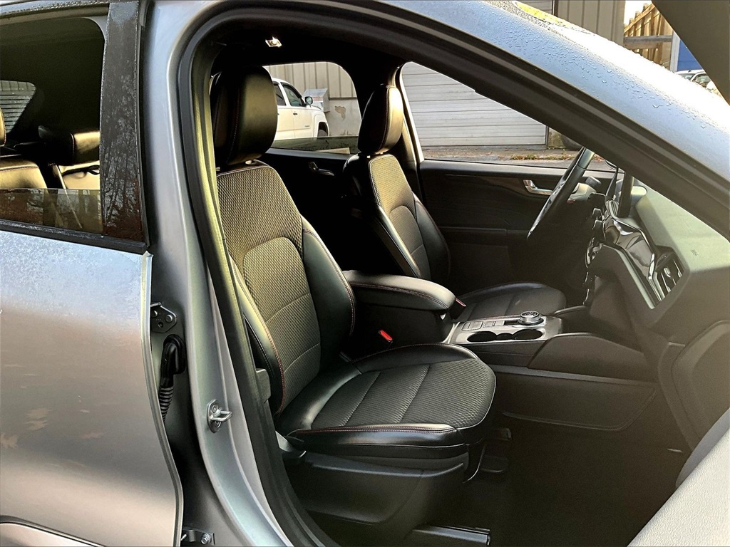 2023 Ford Escape ST-Line - Photo 11