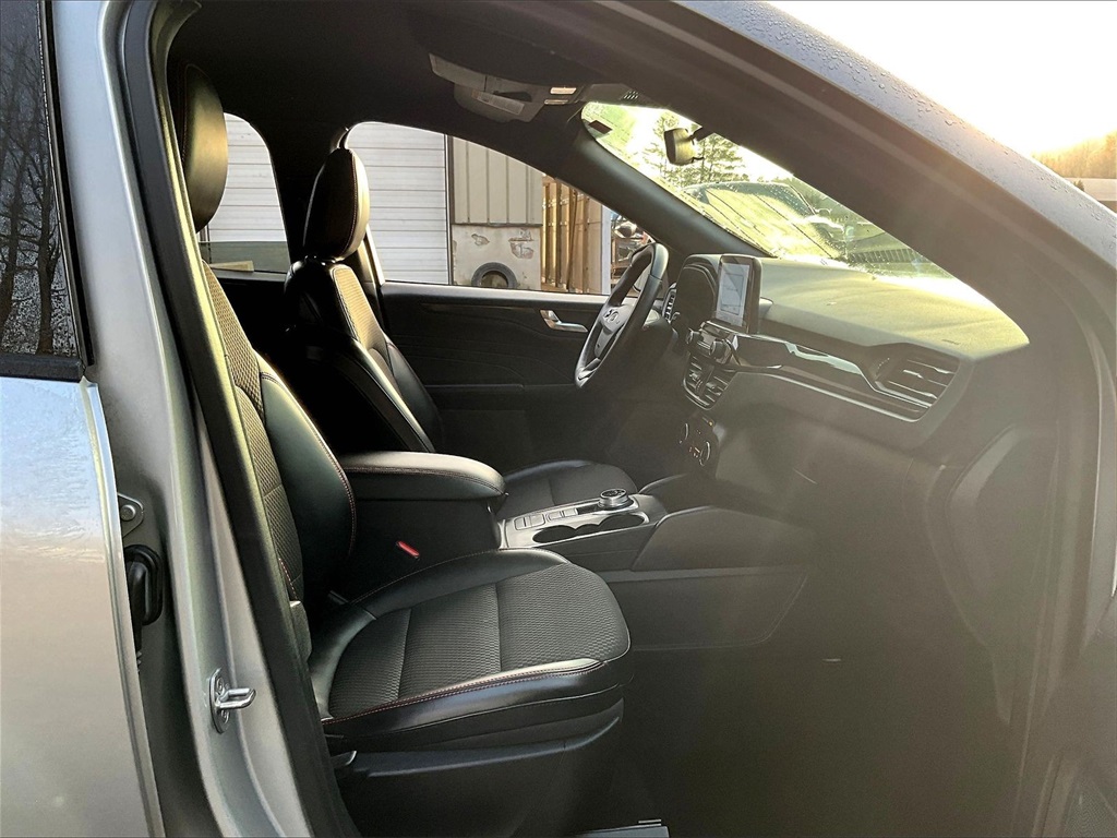 2023 Ford Escape ST-Line - Photo 14