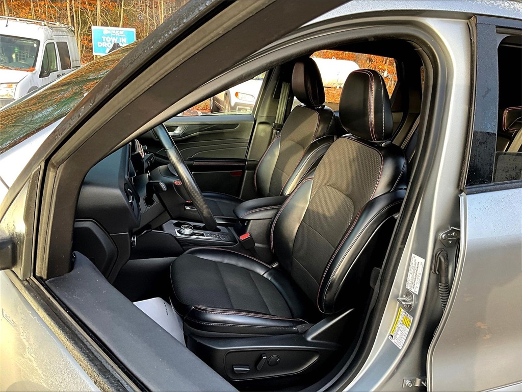 2023 Ford Escape ST-Line - Photo 10