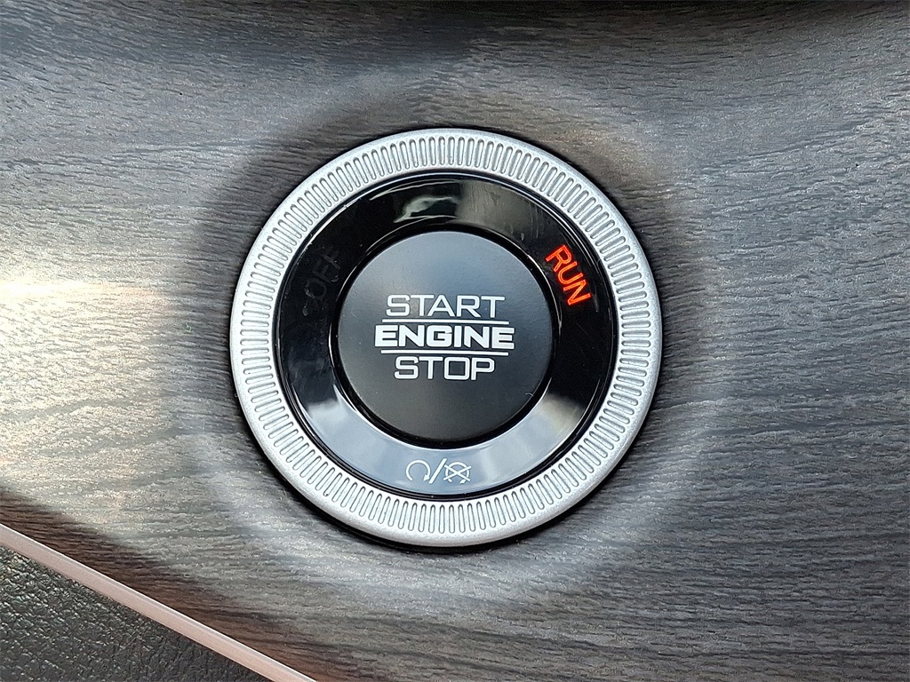 2025 Jeep Grand Cherokee Limited - Photo 16