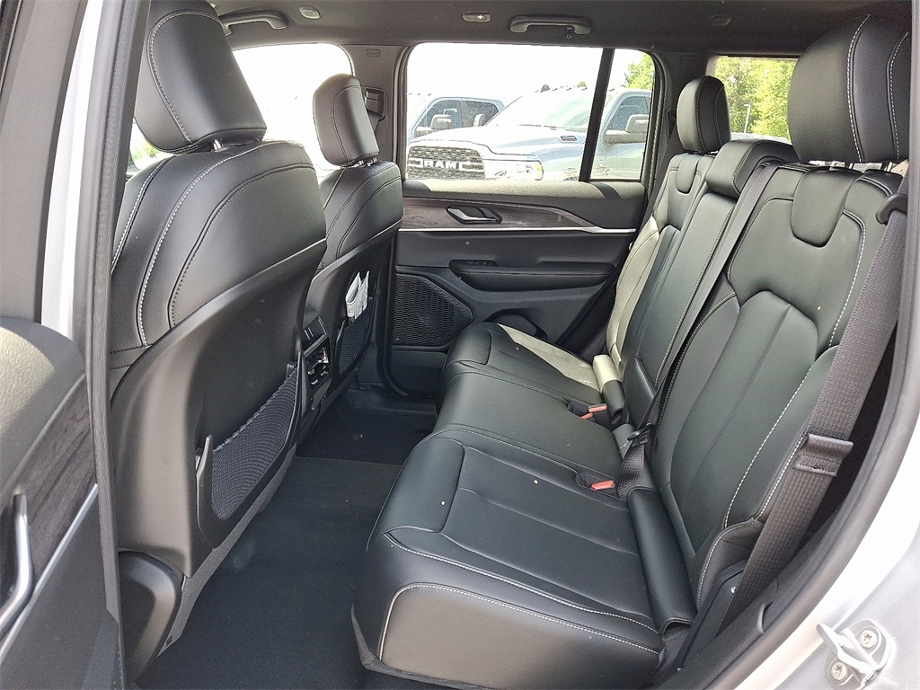 2025 Jeep Grand Cherokee Limited - Photo 6