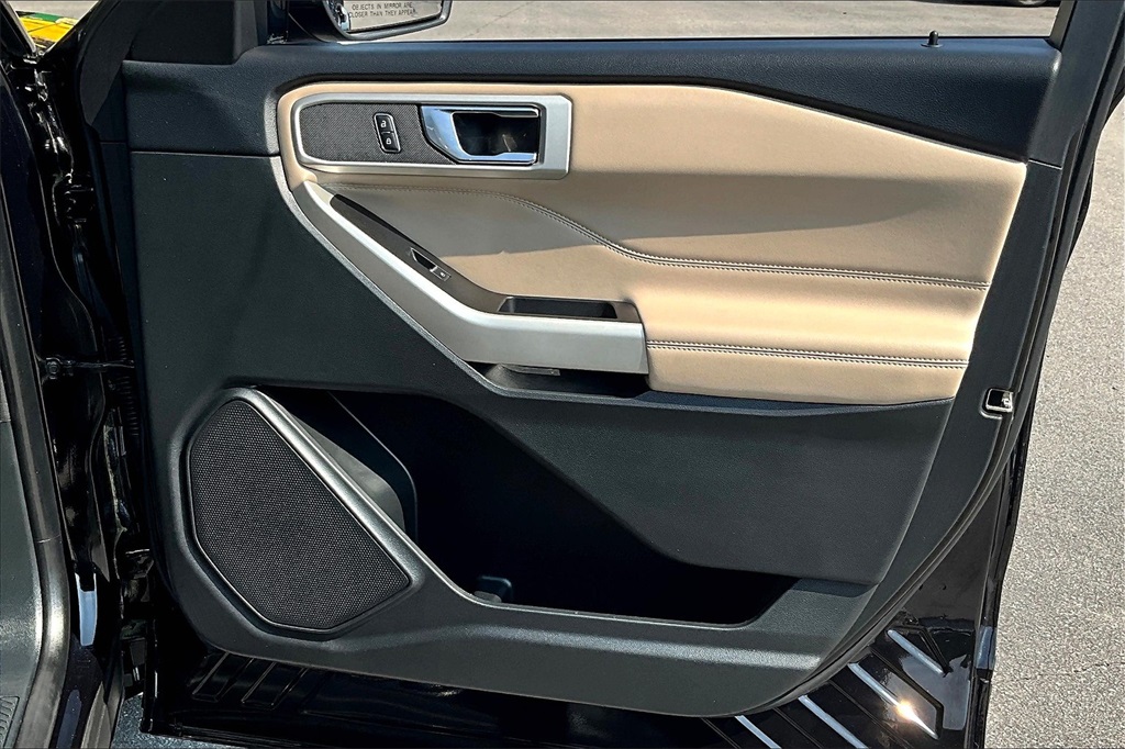 2020 Ford Explorer XLT - Photo 12
