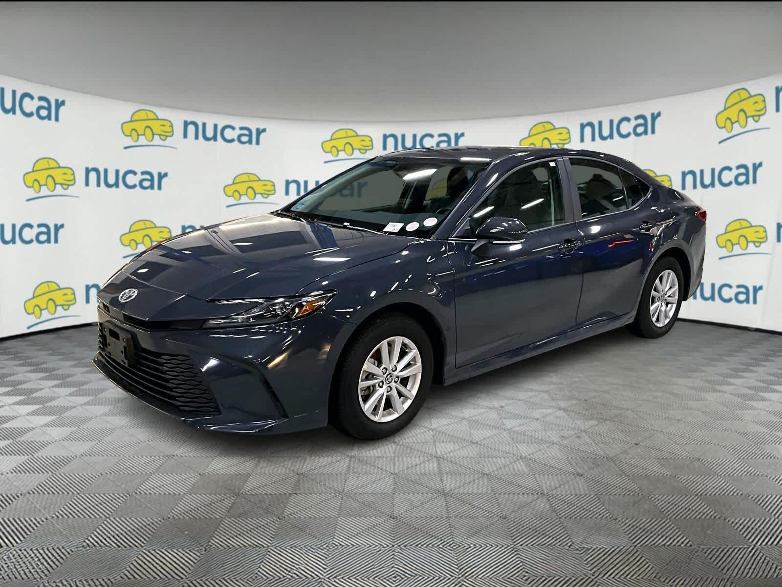 2025 Toyota Camry LE - Photo 2