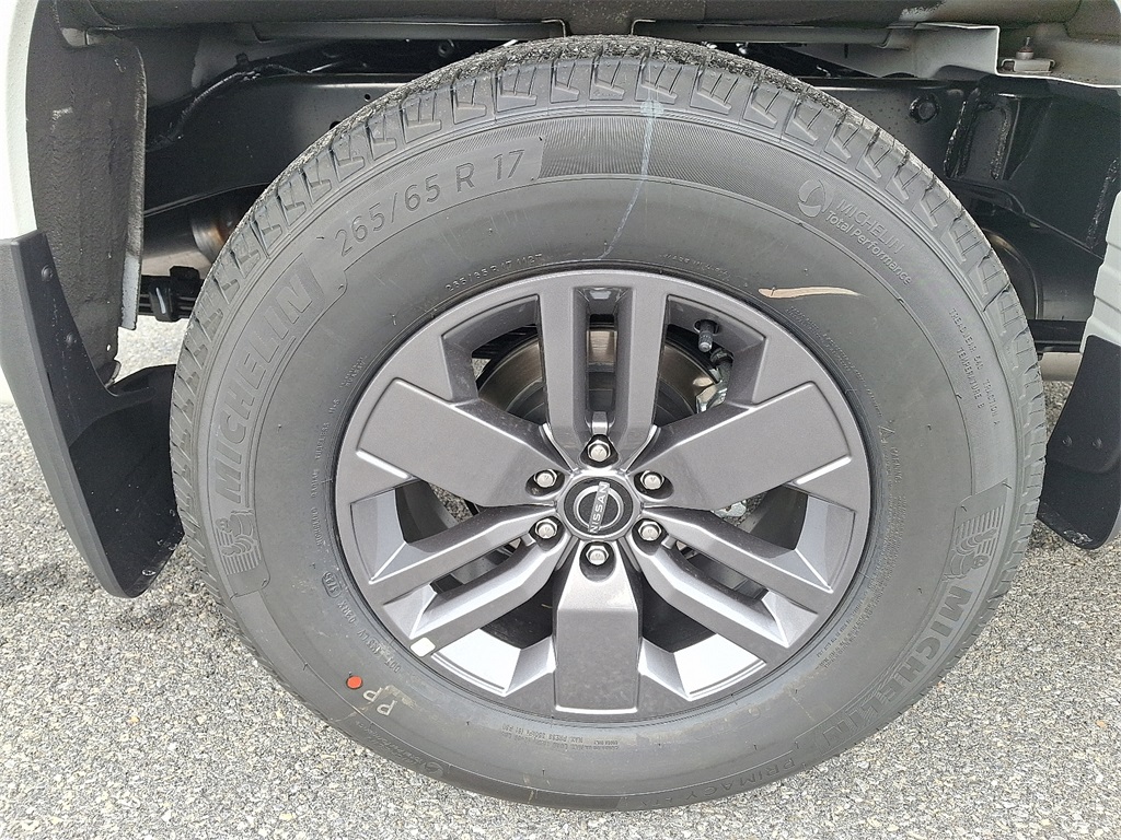 2026 Nissan Frontier SV - Photo 5