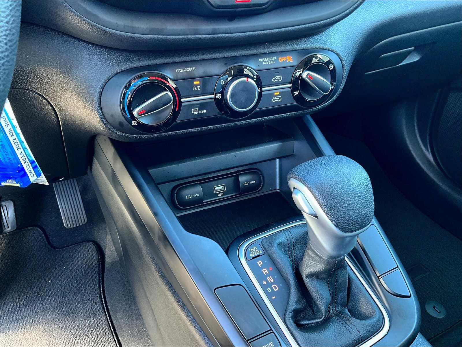 2022 Kia Soul LX - Photo 25