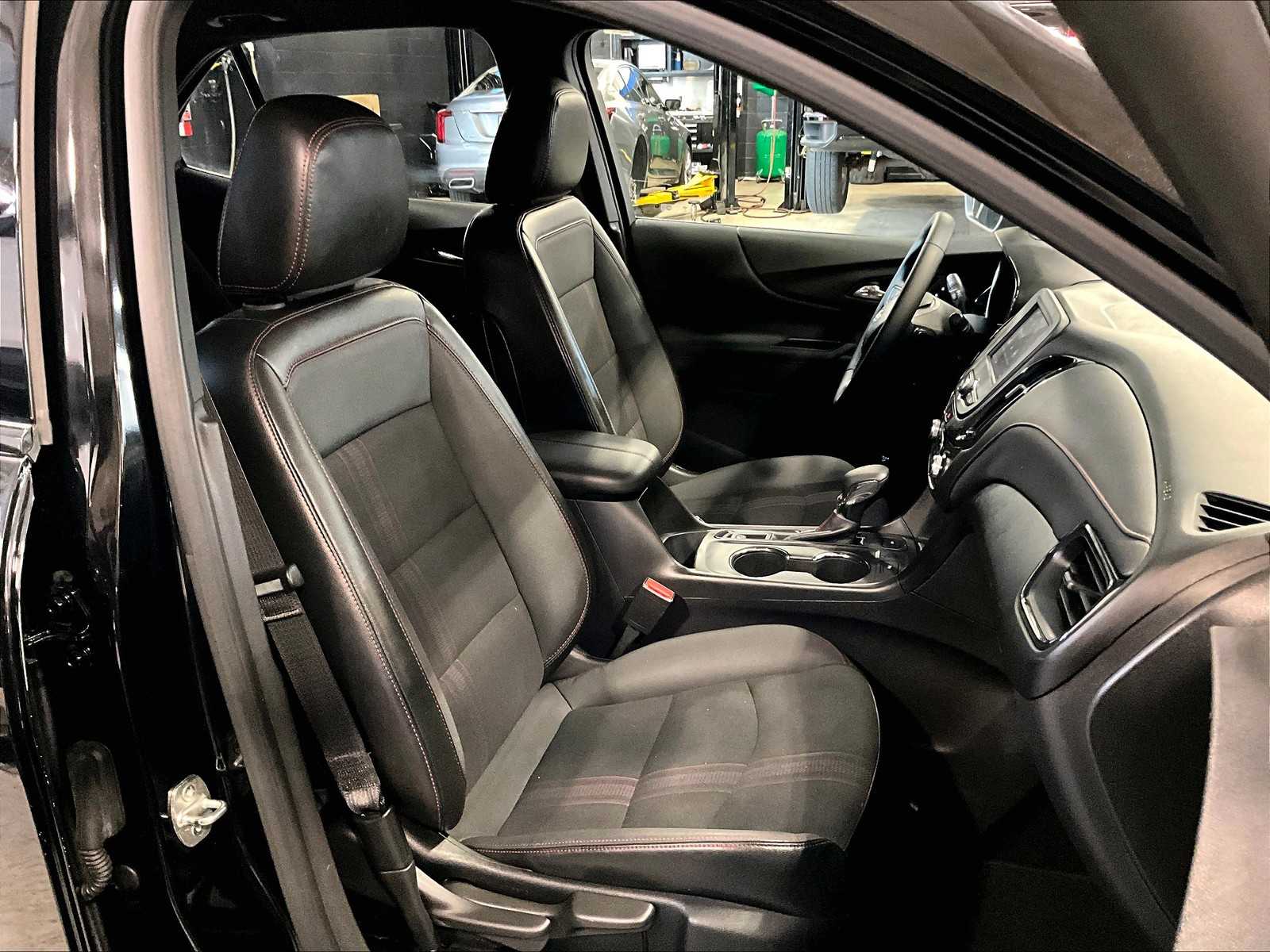 2023 Chevrolet Equinox RS - Photo 11