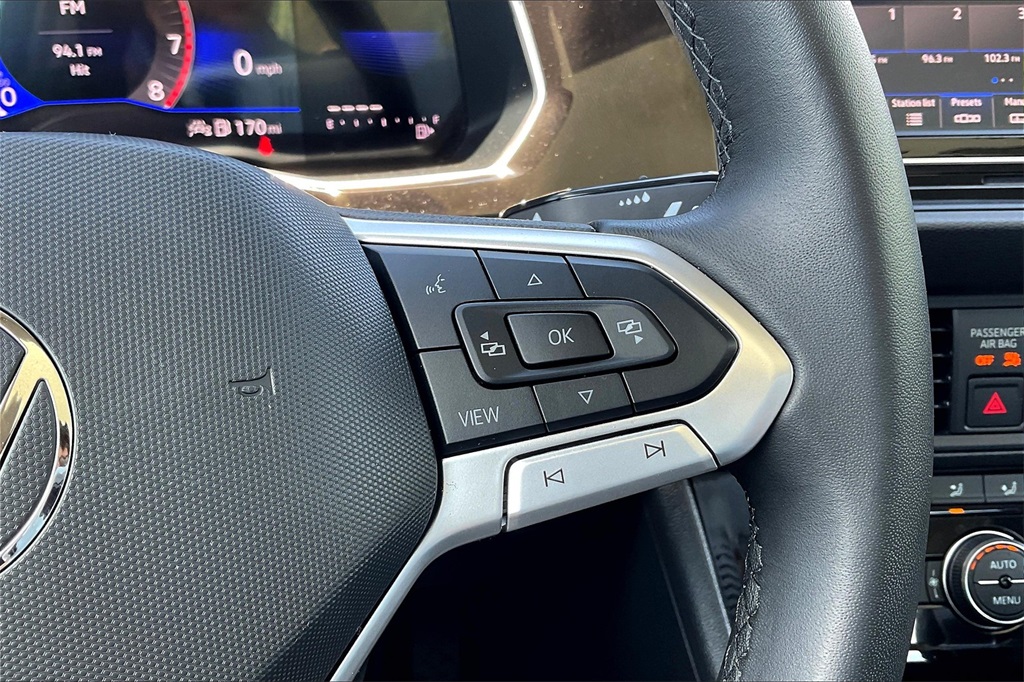 2024 Volkswagen Jetta 1.5T SE - Photo 23