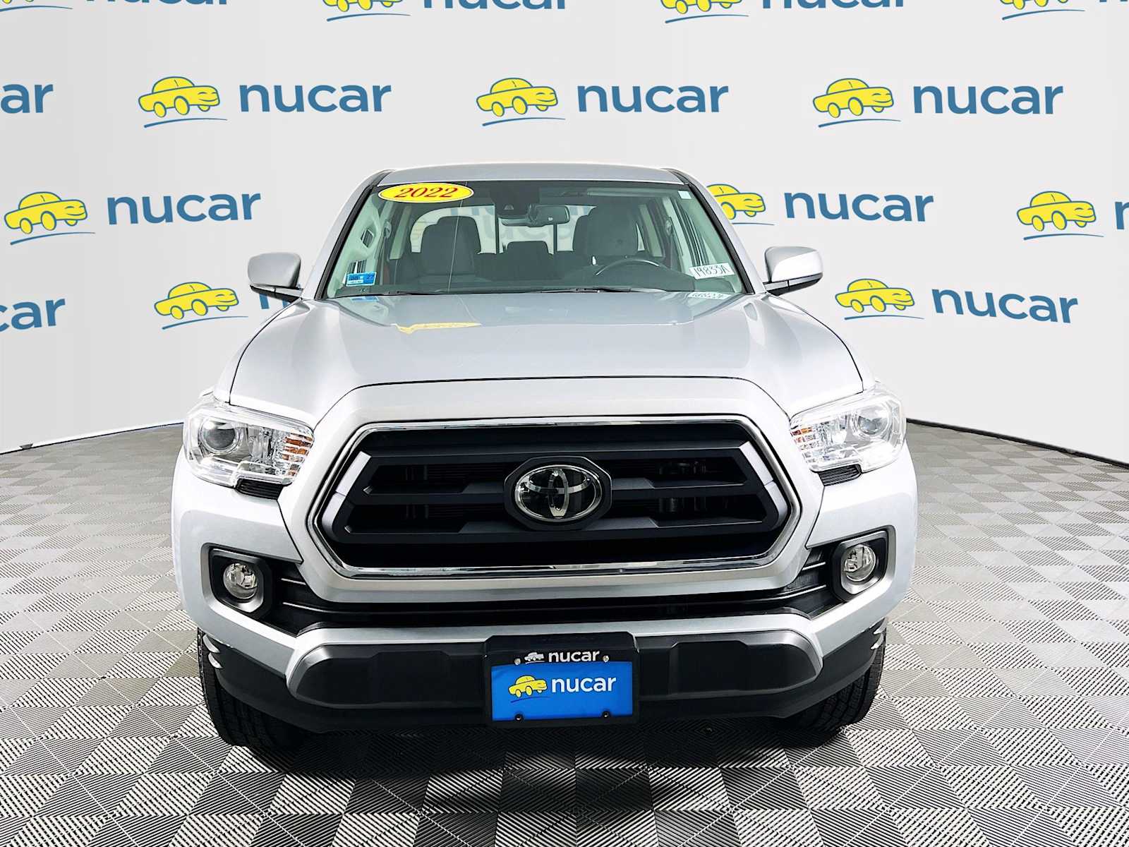 2022 Toyota Tacoma SR5 - Photo 2