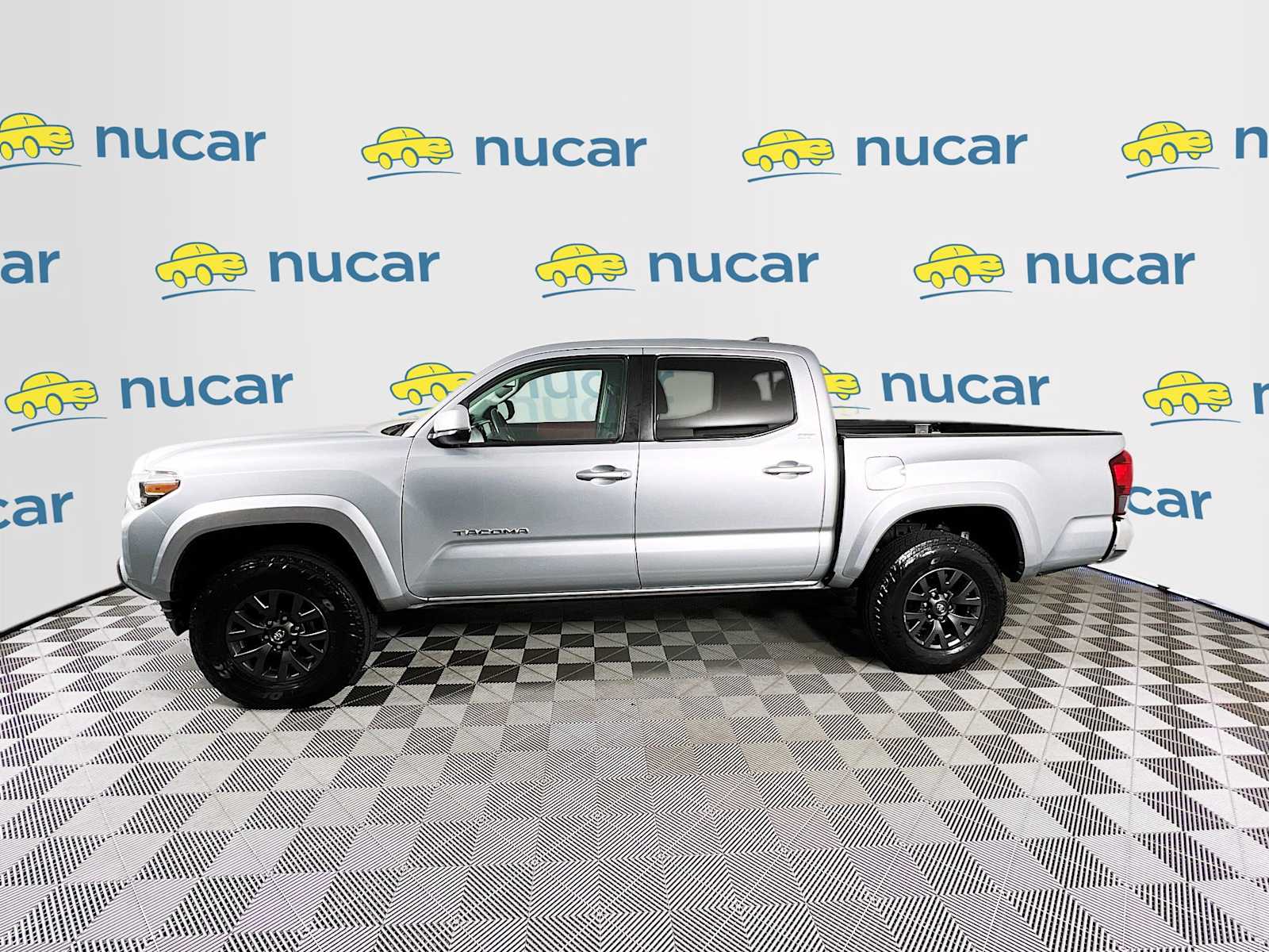 2022 Toyota Tacoma SR5 - Photo 4