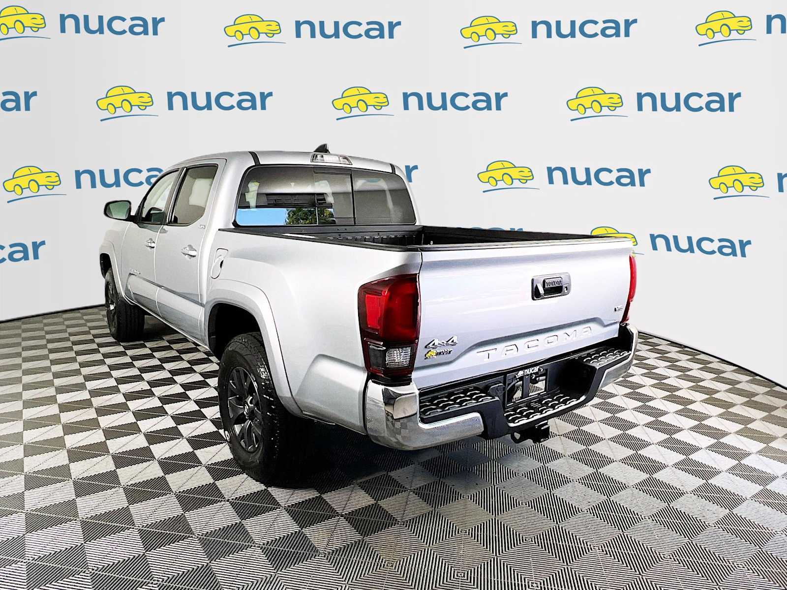 2022 Toyota Tacoma SR5 - Photo 5