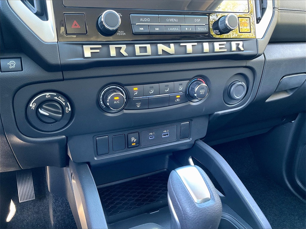 2025 Nissan Frontier SV - Photo 12