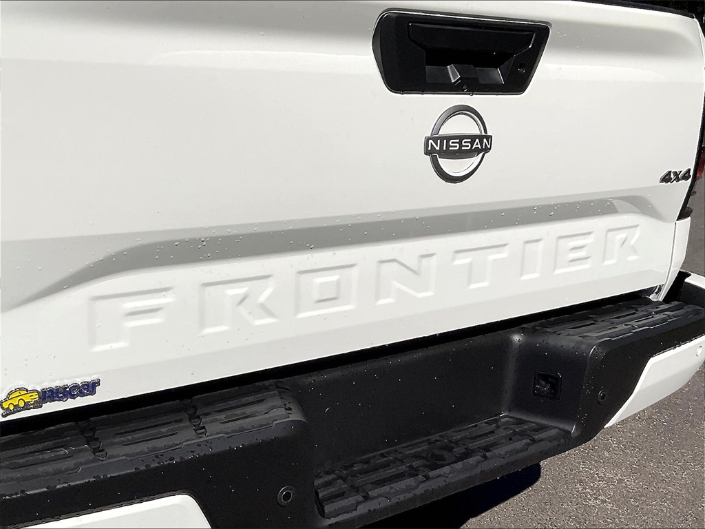 2025 Nissan Frontier SV - Photo 28