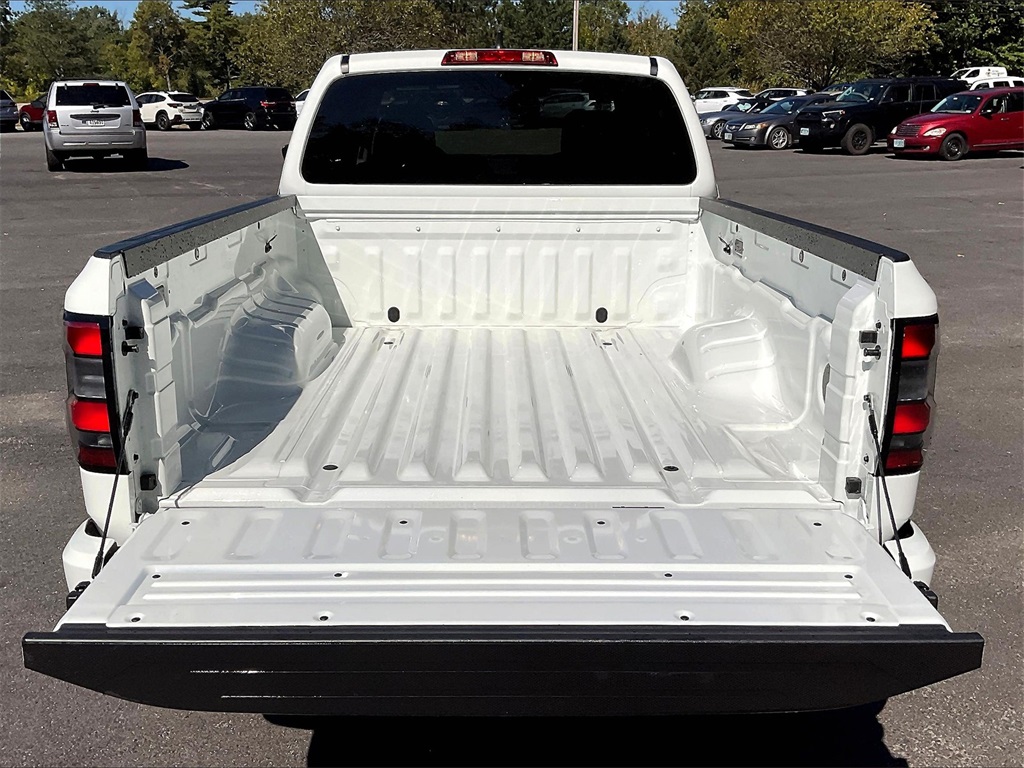 2025 Nissan Frontier SV - Photo 29