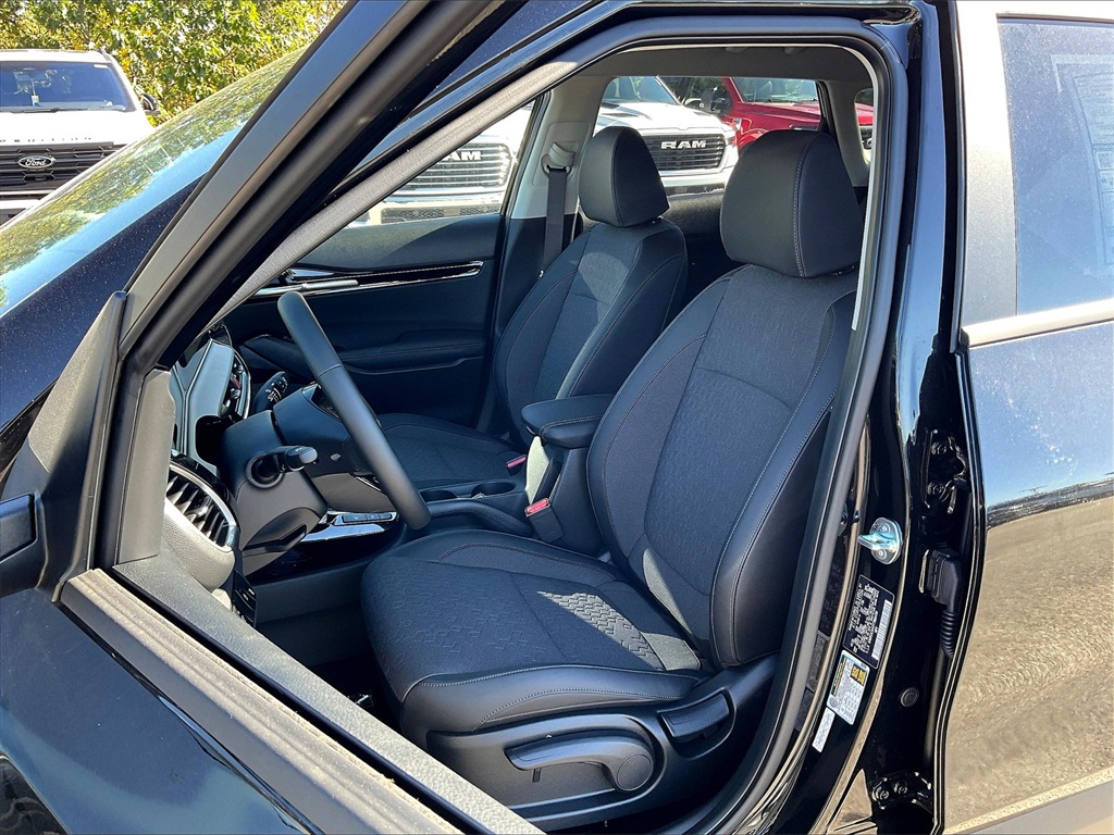 2026 Kia Seltos S - Photo 11