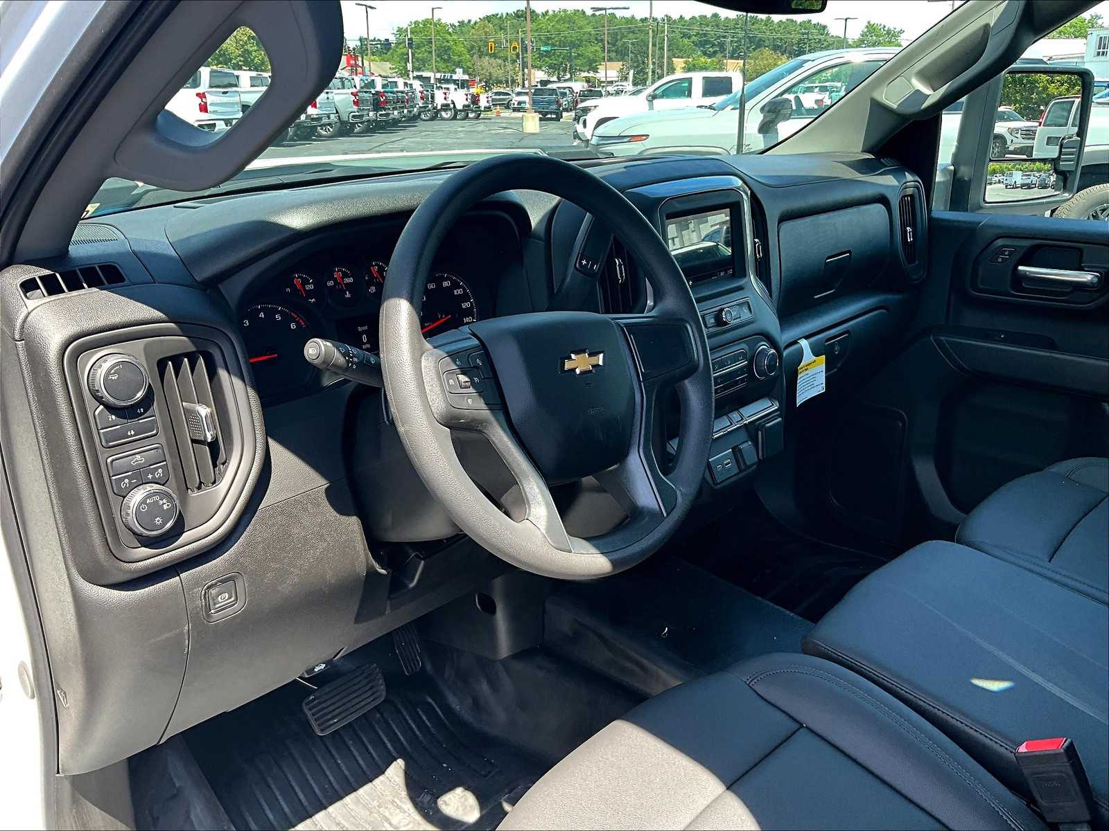 2025 Chevrolet Silverado 2500HD Work Truck - Photo 9