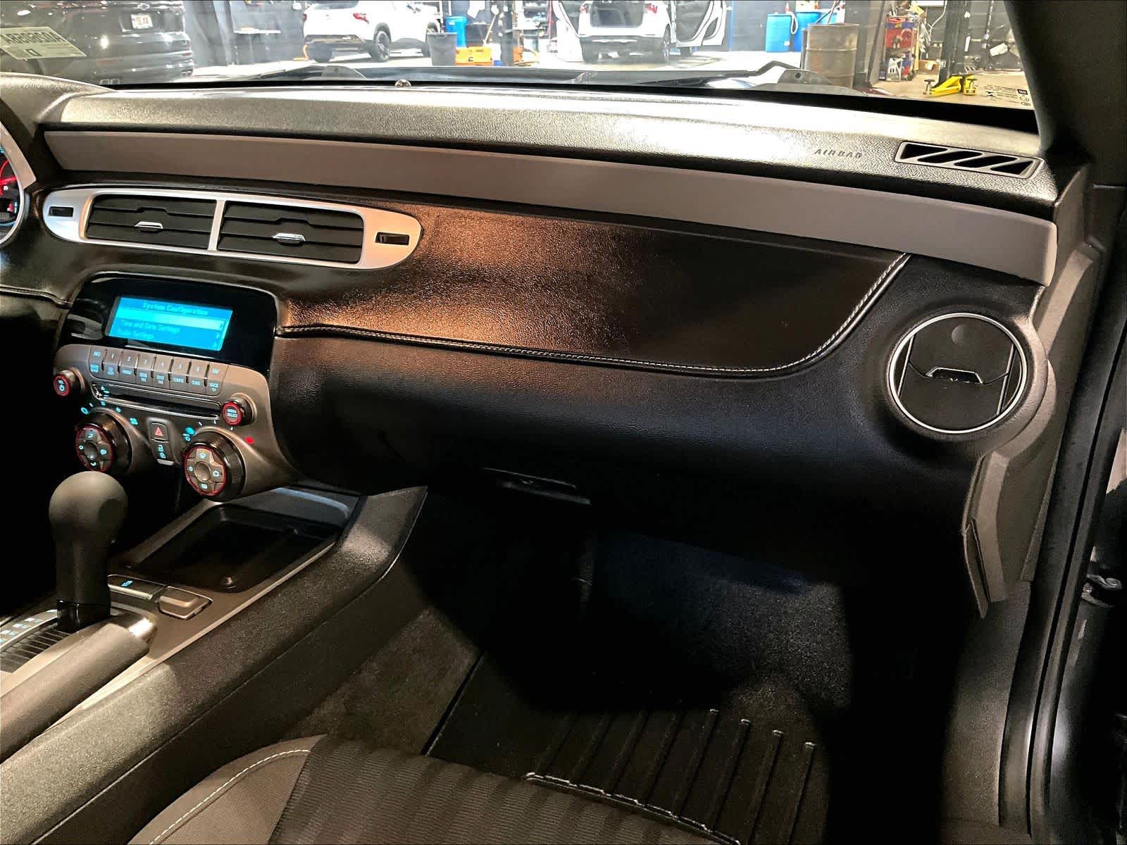 2015 Chevrolet Camaro LS - Photo 13